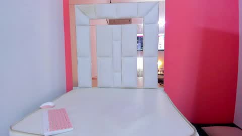 Emily online show from 01/12/25, 05:01