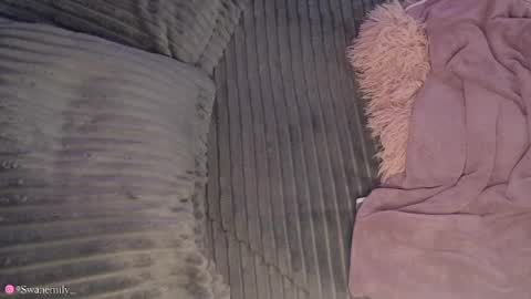 Emily  Swan online show from 12/02/24, 05:59