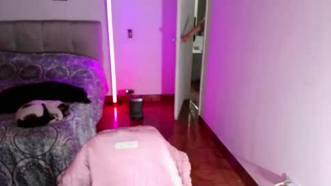 Emily  Swan online show from 11/19/25, 02:00