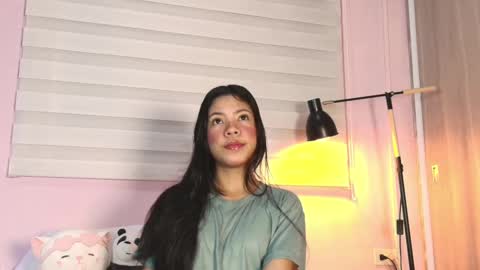 Emily online show from 09/10/25, 12:16