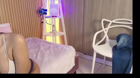 Emily online show from 03/06/26, 01:18