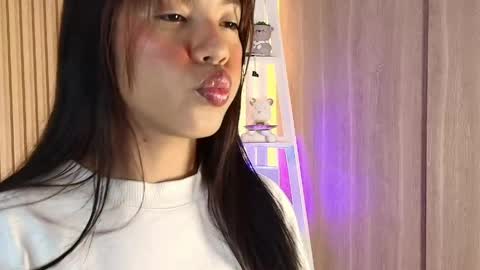 Emily online show from 04/15/26, 12:23