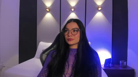 emily_tolson online show from 05/20/26, 07:53