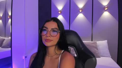 emily_tolson online show from 05/29/26, 08:18