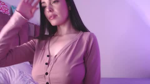 emily_w2 online show from 11/03/25, 03:52