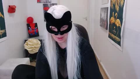 Emily online show from 02/05/25, 04:14