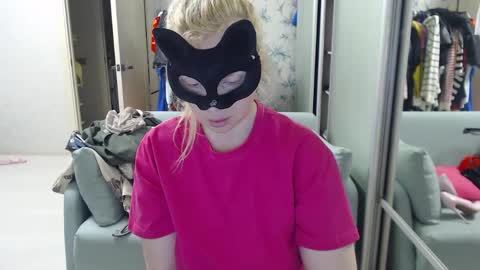 Emily online show from 03/31/26, 07:25