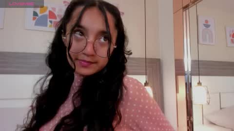 Snapshot of emilyblussh chatting on 02/25/26, 06:39 Emily Bluush online show from 02/25/26, 06:39