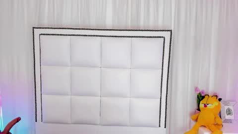  EMILY  online show from 11/23/25, 08:58