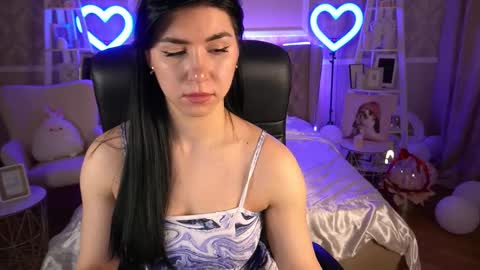 Emy online show from 03/03/25, 06:59