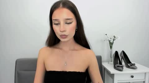 EmilyCharming online show from 10/30/25, 09:15