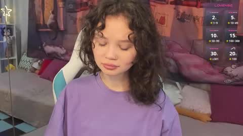 Emilyhaves online show from 10/01/25, 06:36