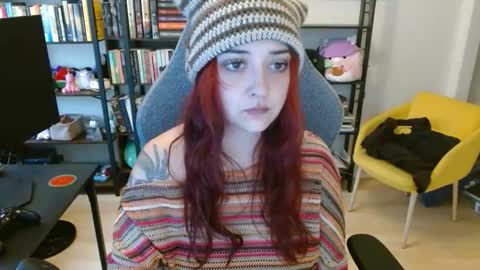 Snapshot of emilyclairebear chatting on 05/24/26, 02:38 emily online show from 05/24/26, 02:38