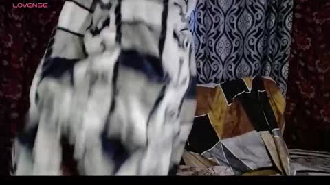 EmilyDoth online show from 10/07/25, 08:33