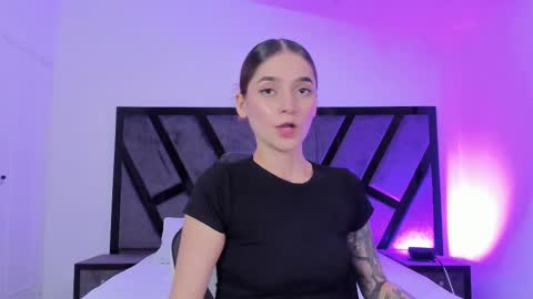 Emily online show from 10/04/25, 05:05