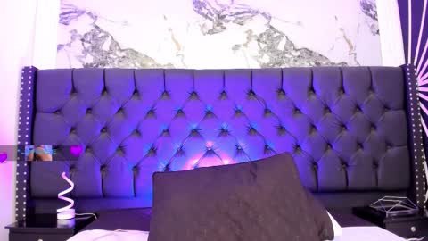 Emily online show from 02/01/26, 05:39