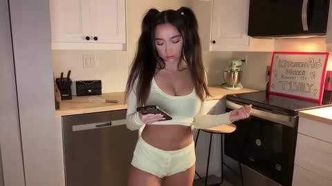 emilyfawn online show from 02/28/26, 03:29