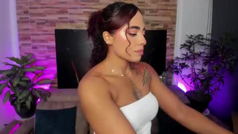 emily online show from 06/11/26, 02:53