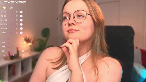 Emily  online show from 02/09/25, 12:19