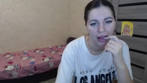 emilyfork online show from 11/22/25, 09:41