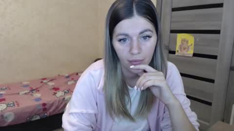 emilyfork online show from 11/23/25, 08:25