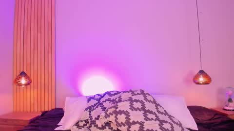 Emily  online show from 11/11/25, 07:58