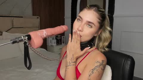 Emily Hendrix online show from 01/17/25, 11:18