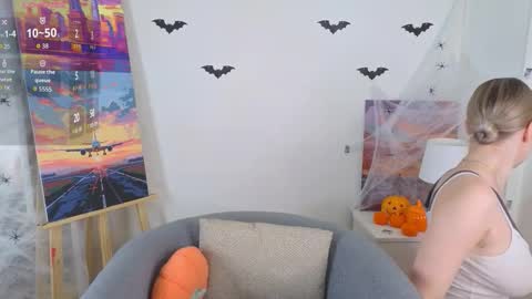 Emi online show from 11/02/25, 01:08