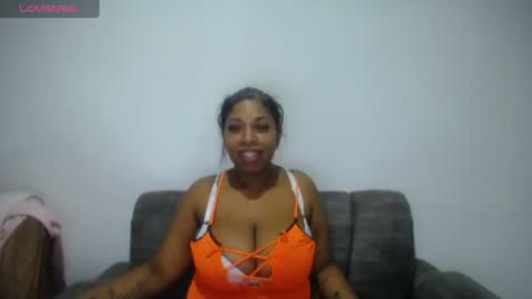 Snapshot of emilyhines__ chatting on 07/11/26, 08:44 Emilyhines online show from 07/11/26, 08:44