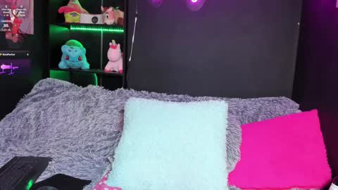 Emily Jhonson online show from 01/09/25, 04:49