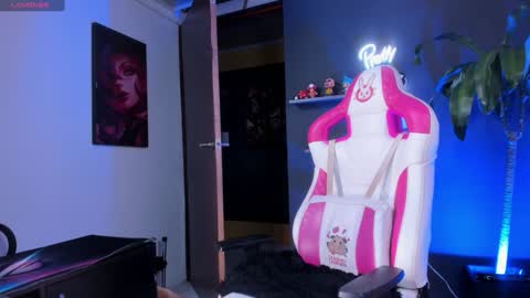 Emily Jhonson online show from 01/13/25, 11:38