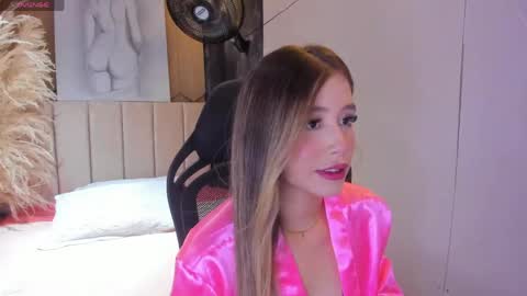 EmilyJhonson online show from 04/06/26, 08:32