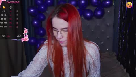 EmilyKents online show from 11/24/25, 01:27