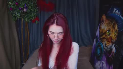 EmilyKents online show from 12/15/25, 12:59