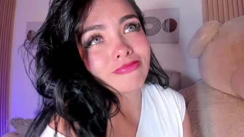 Snapshot of emilylittle_ chatting on 12/04/25, 12:42 EMILY online show from 12/04/25, 12:42