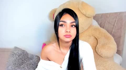 Snapshot of emilylittle___ chatting on 09/26/25, 03:05 EMI online show from 09/26/25, 03:05