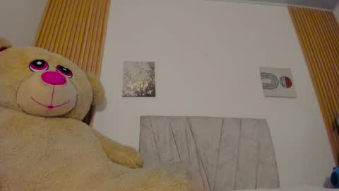 EMI online show from 04/15/26, 05:53