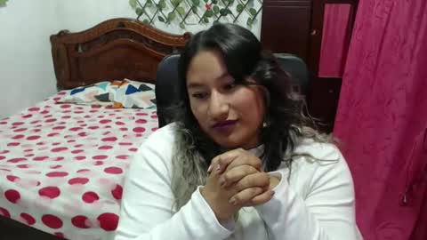 Snapshot of emilylove14 chatting on 12/24/24, 11:55 Emily Cortez online show from 12/24/24, 11:55