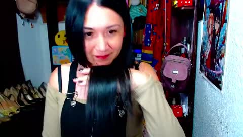 Nickole online show from 05/04/26, 02:07