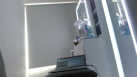 emily monrro online show from 02/23/25, 09:05