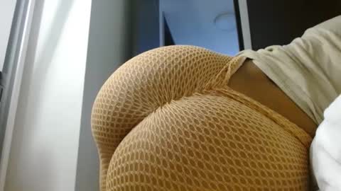 emily monrro online show from 09/10/25, 12:05