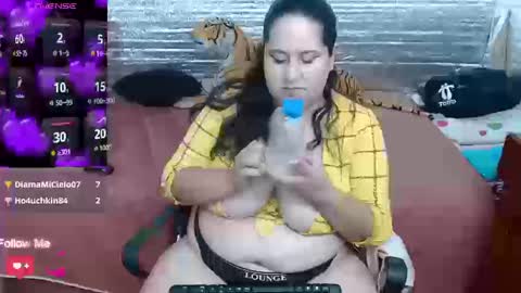 Snapshot of emilynessa_ chatting on 03/04/26, 04:13 emily nessa online show from 03/04/26, 04:13