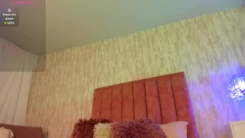 My IG - EmilyParker   online show from 09/16/25, 07:04