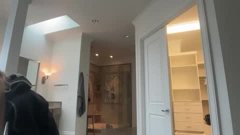 Snapshot of emilyparkerrr chatting on 02/20/26, 08:09 emilyparkerrr online show from 02/20/26, 08:09