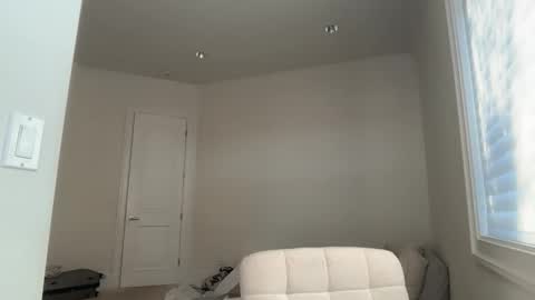 Snapshot of emilyparkerrr chatting on 02/25/26, 01:04 emilyparkerrr online show from 02/25/26, 01:04