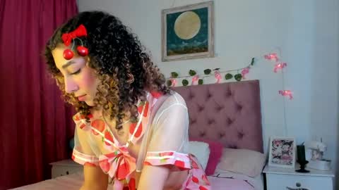 Emily Santana online show from 04/07/26, 12:22