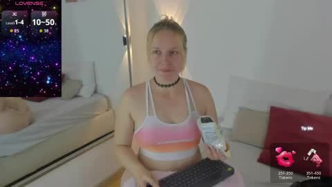 Summer 3 online show from 06/07/26, 03:43