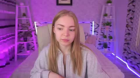  MY NAME IS Emily WELCOME EVERYONE I WILL BE HAPPY TO GIVE YOU WHAT YOU HAVE DREAMED OF FOR SO LONG online show from 04/18/26, 05:44