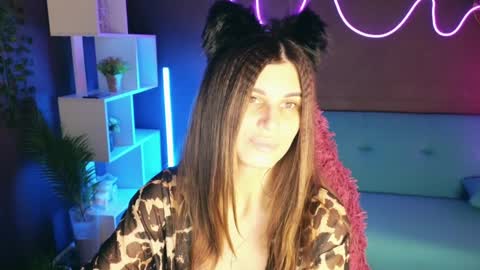 Snapshot of emilytucker chatting on 01/13/25, 02:07 Emily online show from 01/13/25, 02:07
