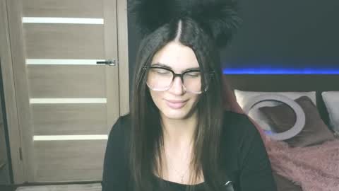 Snapshot of emilytucker chatting on 02/09/25, 04:57 Emily online show from 02/09/25, 04:57